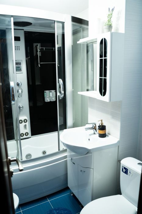 VAND APARTAMENT 2 camere 60 m2 Gura Humorului + afacere booking