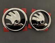 Emblema capota portbagaj 80 90 mm Gri Skoda Superb Octavia Fabia 1 2 3