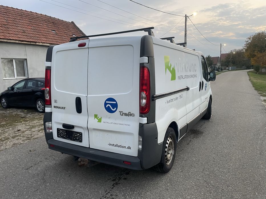 Renault traffic  , Opel vivaro , Nissan primaster