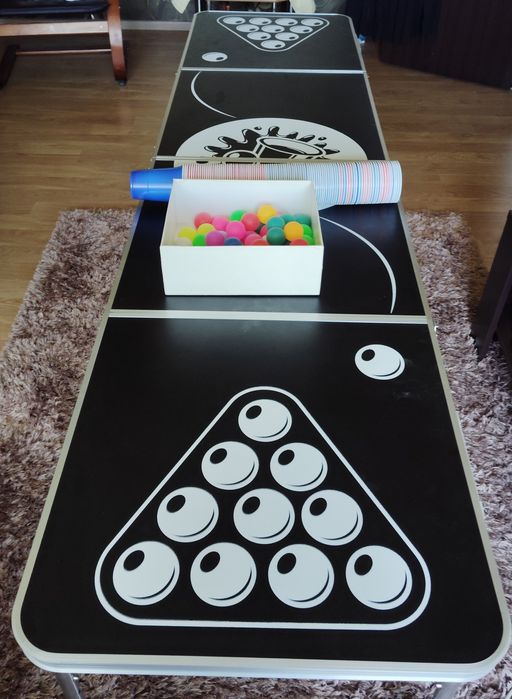 Masă de beer pong