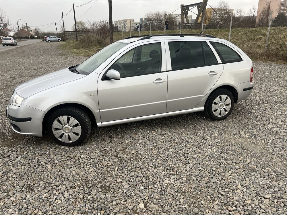 Skoda    Fabia     2008