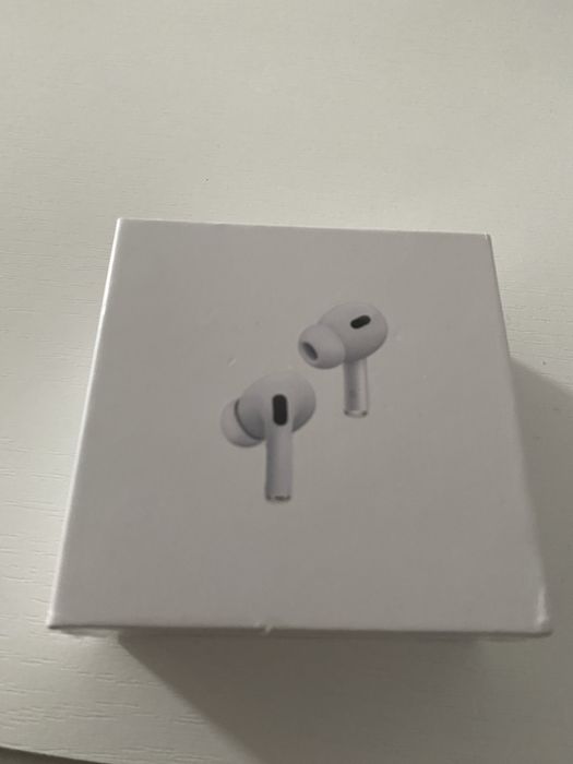 Airpods pro generatia a 2 a sunt din radauti