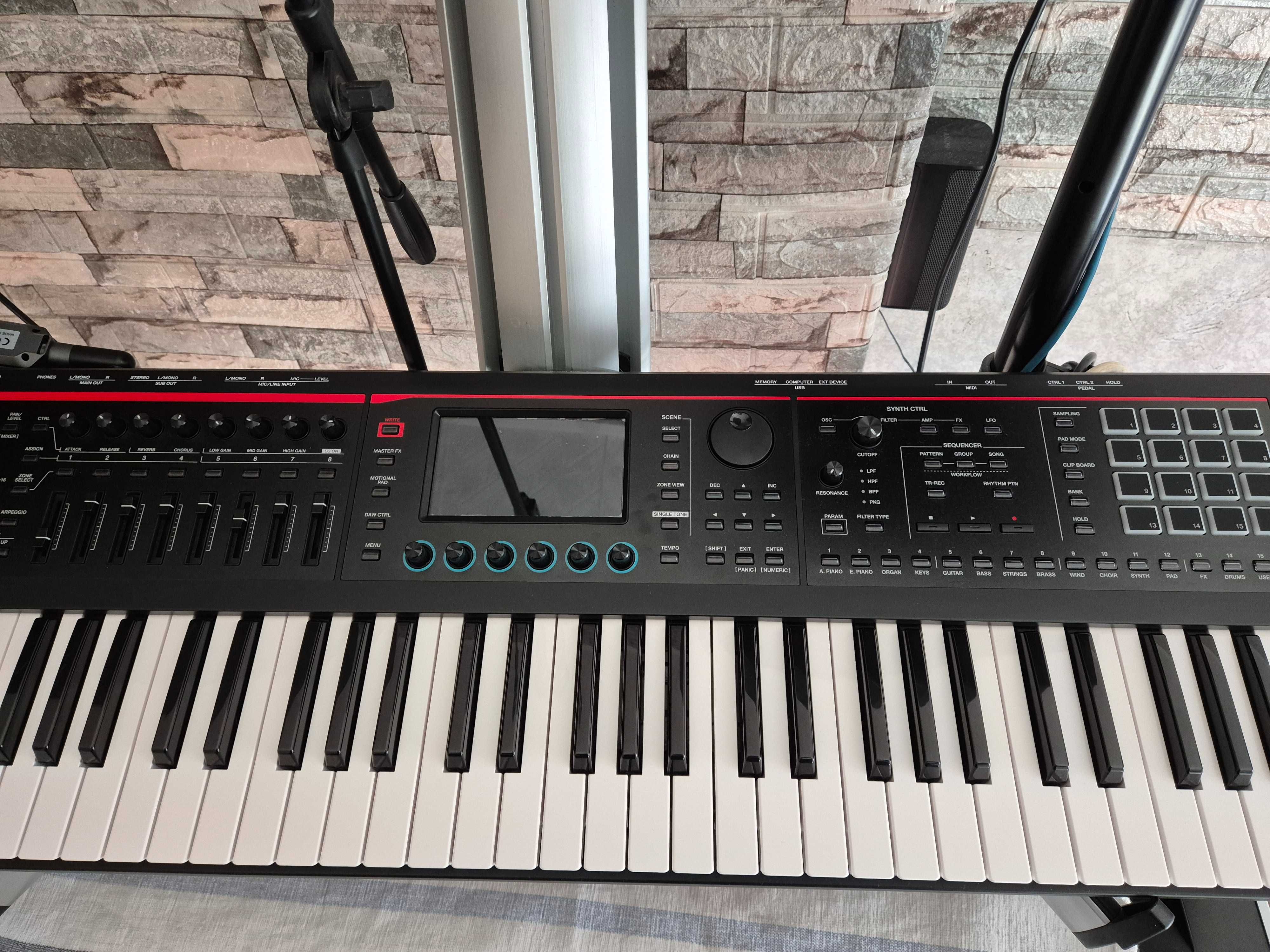 Roland fantom 06-продавам