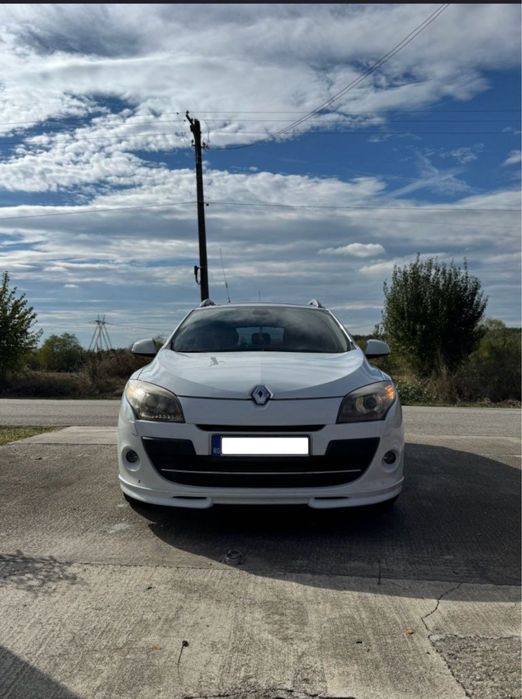 Renault Megane 3 / Euro5 / GT Line / Panorama / Fara accident /KeyLess