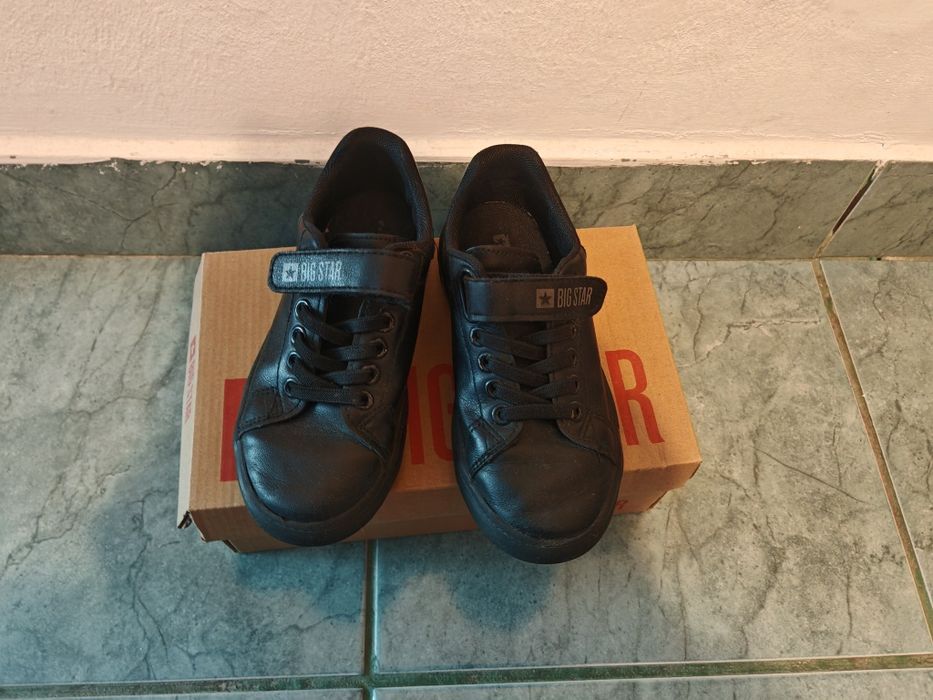 Vand adidasi Big Star marimea 31