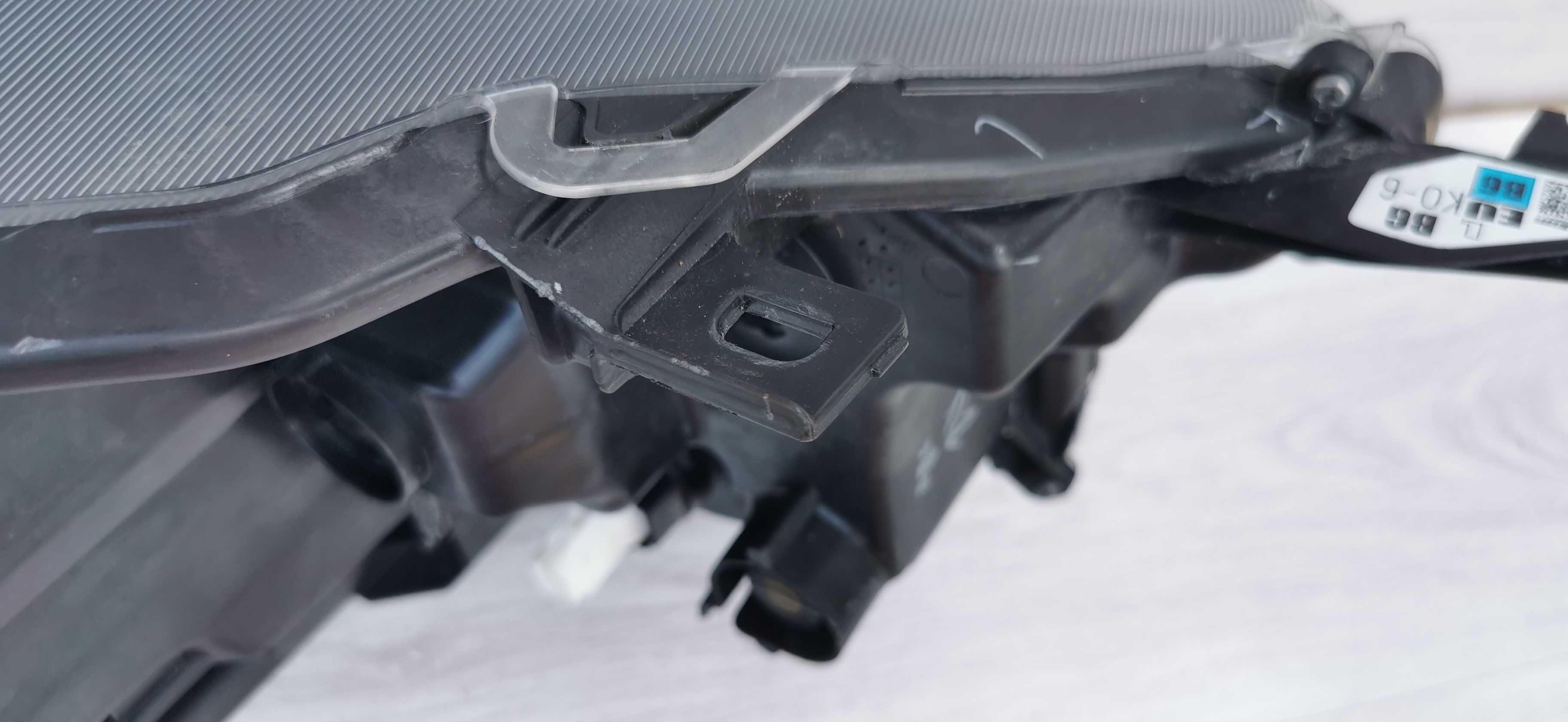 Фар за Toyota Yaris 2020 / Тойота Ярис 2020