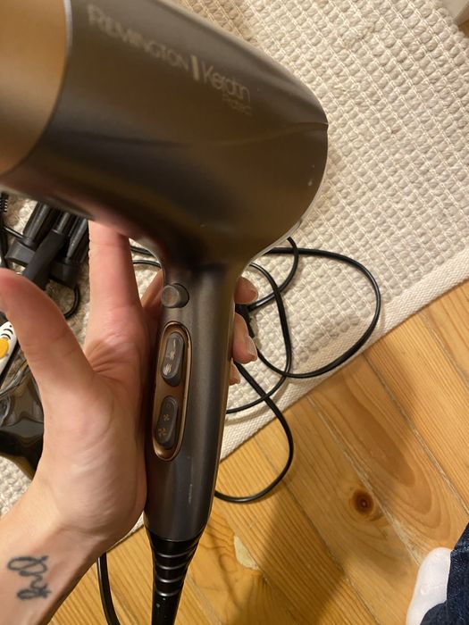 Сешоар REMINGTON keratin therapy + ретро преса