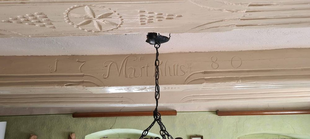 Teren cu livadă și clădiri  – Perfect pentru afaceri turistice