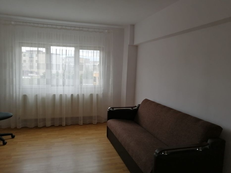 Oferta apartament cu 2 camere decomandate  Comanesti