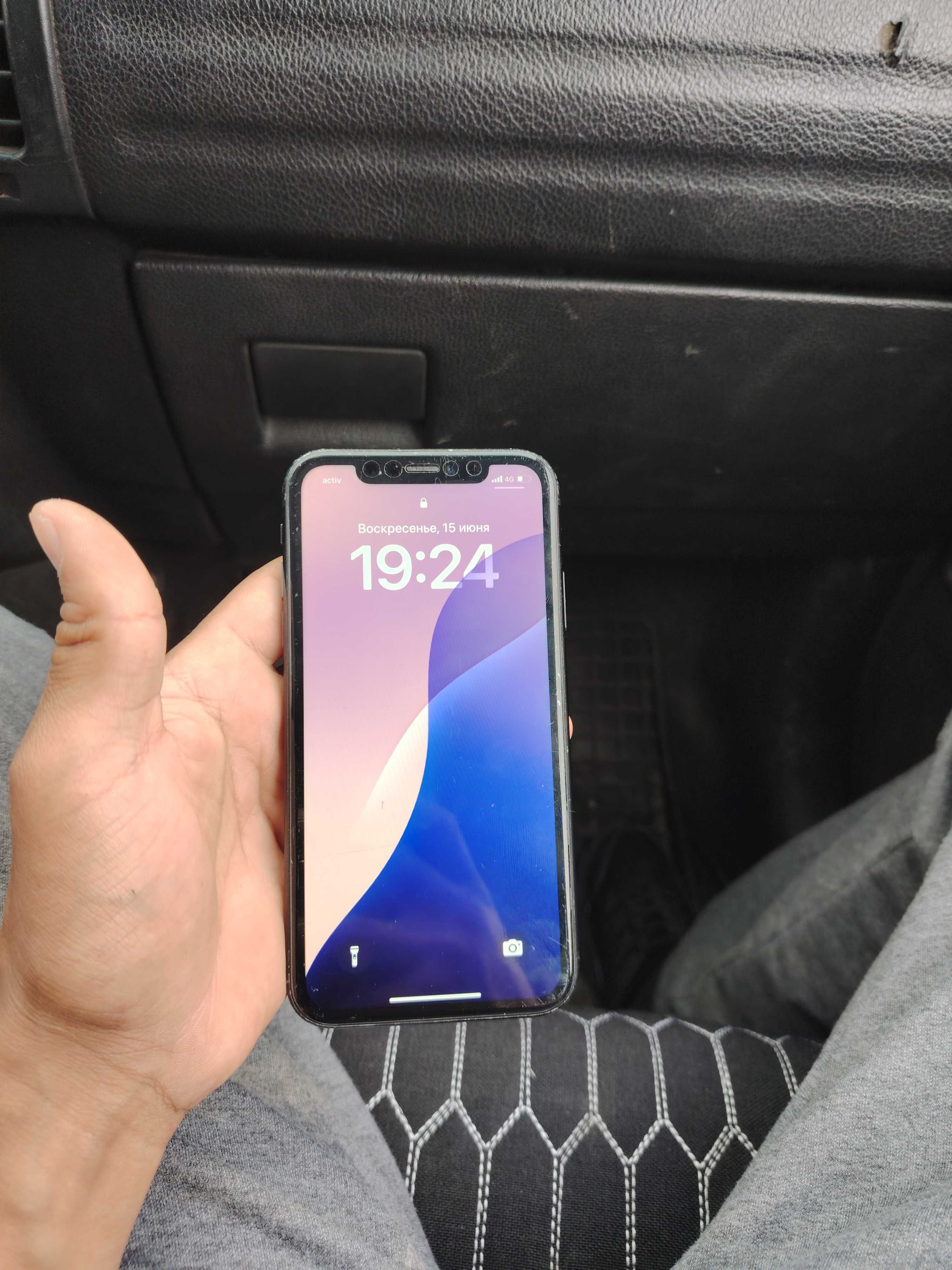Продается IPHONE XR