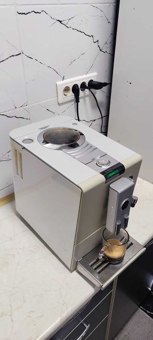 Espressor Automat Jura Ena 3 Aparat cu Cafea Boabe