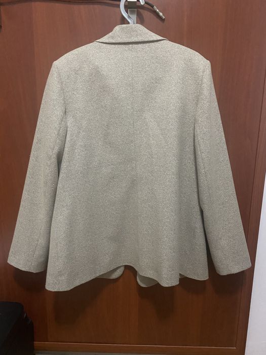 Теплый пиджак брендовый 50 р