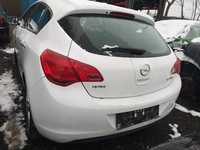 Dezmembrez Opel Astra J 2012 1.3 d