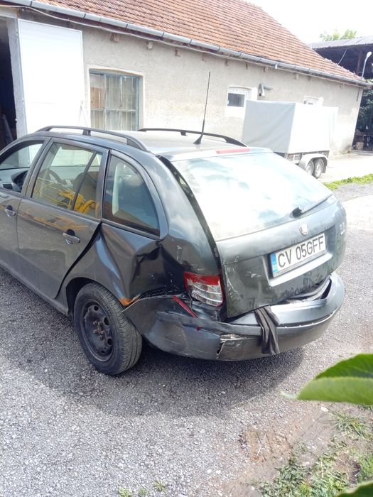 Skoda Fabia avariata - ptr piese