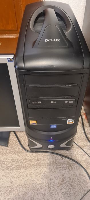 Calculator PC cu monitor