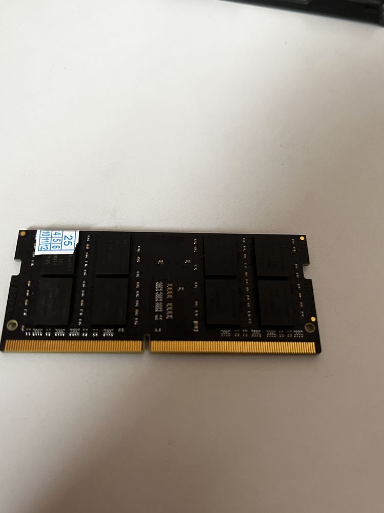ОЗУ SKhunix 8gb ddr4 2400 для ноута