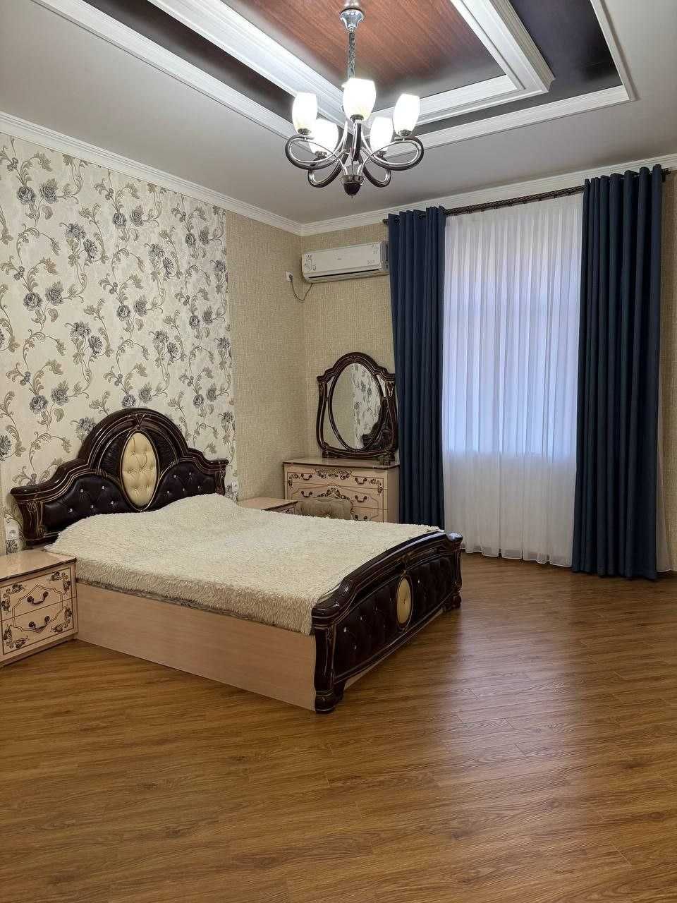 м.Ойбек ЖК Империал 3-комн 3/10 116 м² 2 с/у ремонт меб/тех охр. двор