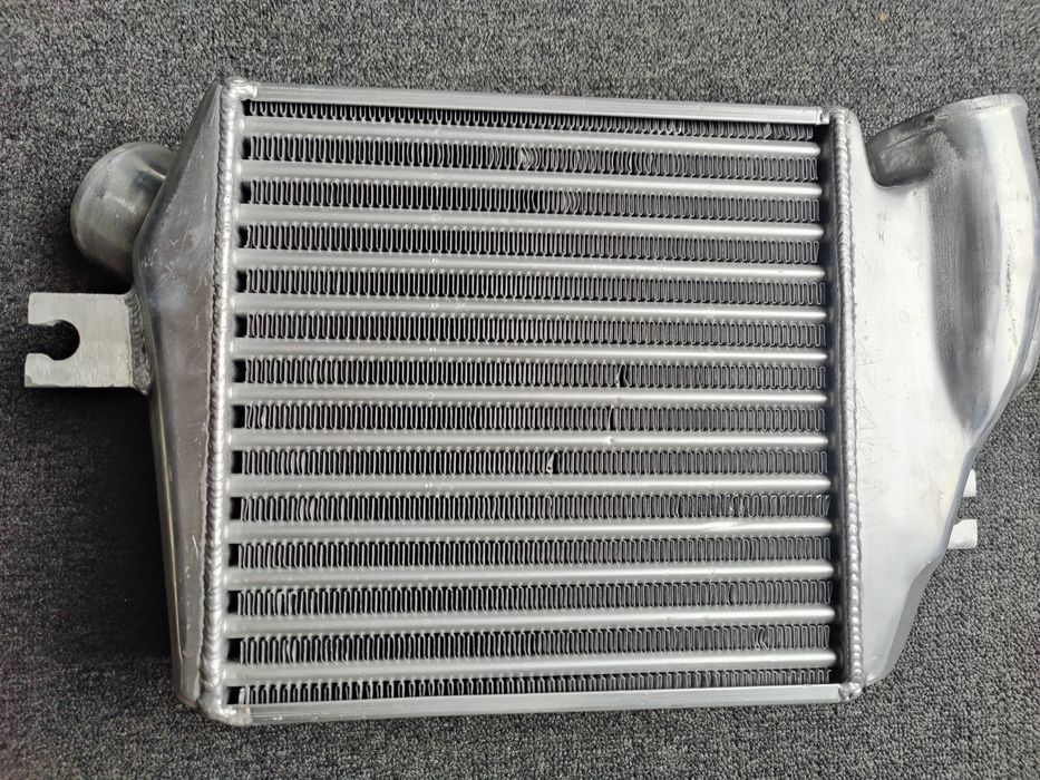 OFERTA Intercooler Sport compatibil cu Subaru Impreza WRX (10-15)
