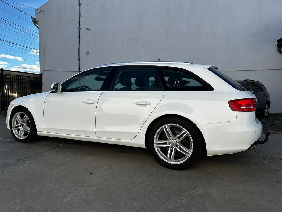 2012 Audi A4 B8 - 2.0TDI 143CP Euro 5 - Xenon * LED