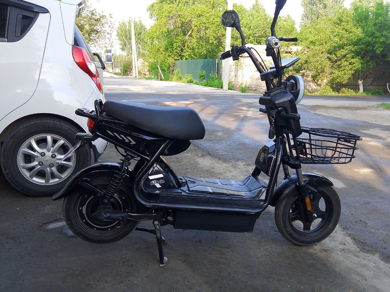 Elektro Skuter sotiladi yurushlari zoʻr