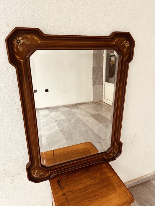 Винтидж италианско огледало с ръчно рисувани мотиви от 80-те