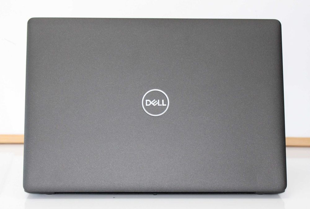 Лаптоп DELL Latitude E3590 15.6'' i5-8250U/8GB/256SSD