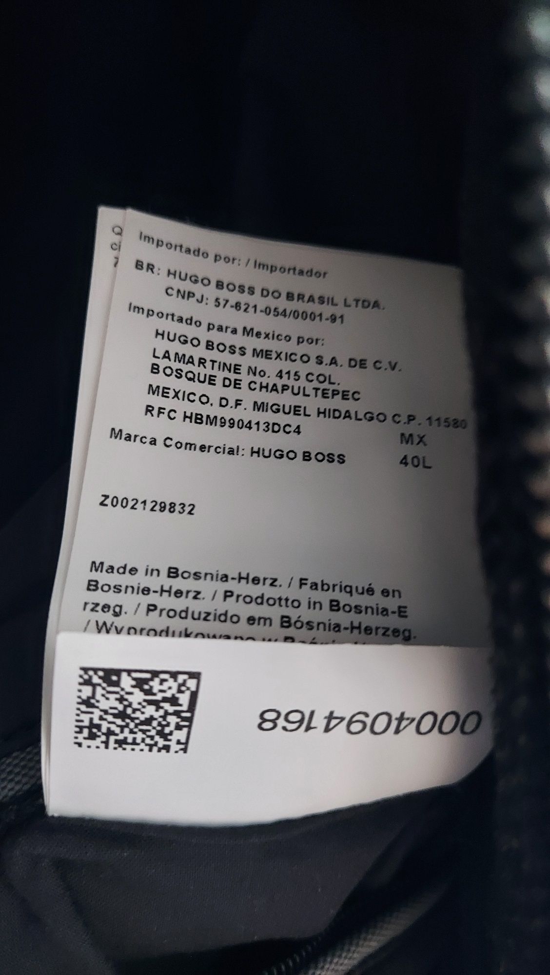 Vând palton Hugo Boss XXL