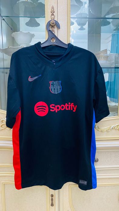 Продам футбольную форму