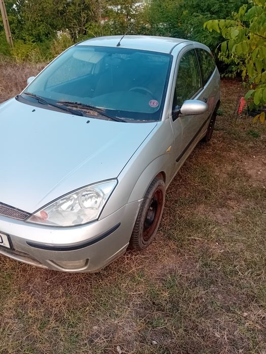 Vând Ford focus an 2002