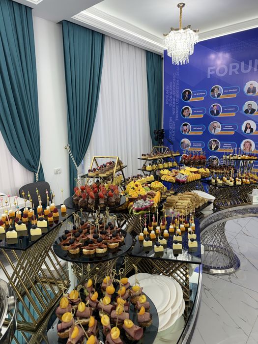 Kofe brek furshet obed catering stol furshetniy prakat beramiza