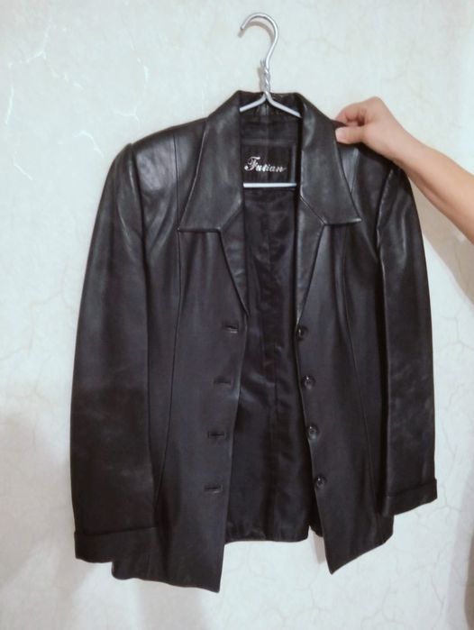 Продам женский пиджак