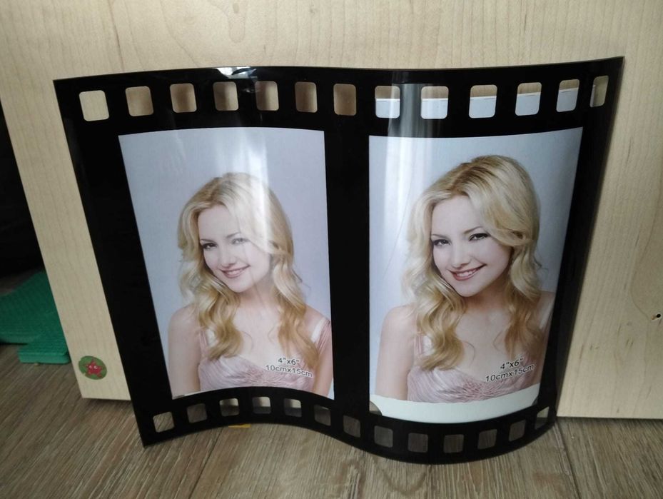 Rama foto din sticla in forma de rola de film CADOU 5 POZE PREFERATE