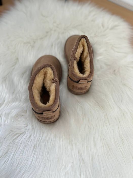 Ugg pentru copii.