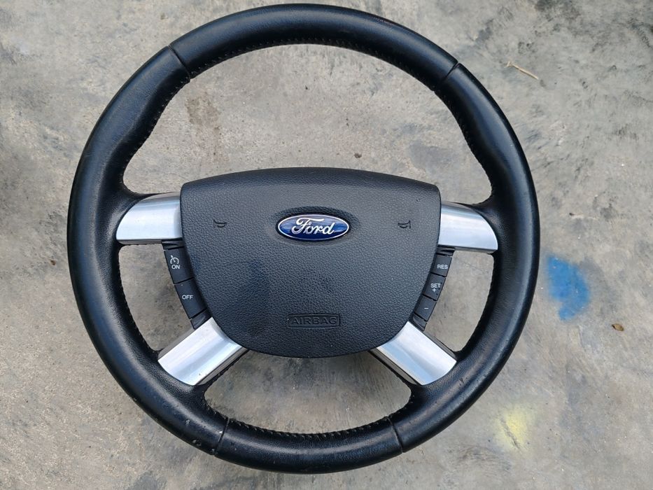 Volan Ford Kuga 550lei