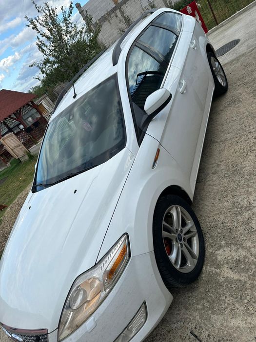 Vând Ford Mondeo MK4