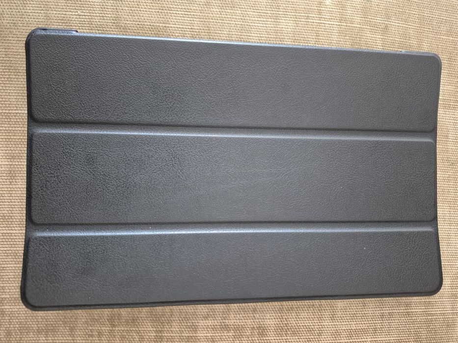 Vând husă tabletă Samsung Galaxy Tab A (2019)