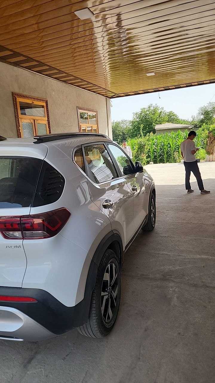 KIA SONET срочно