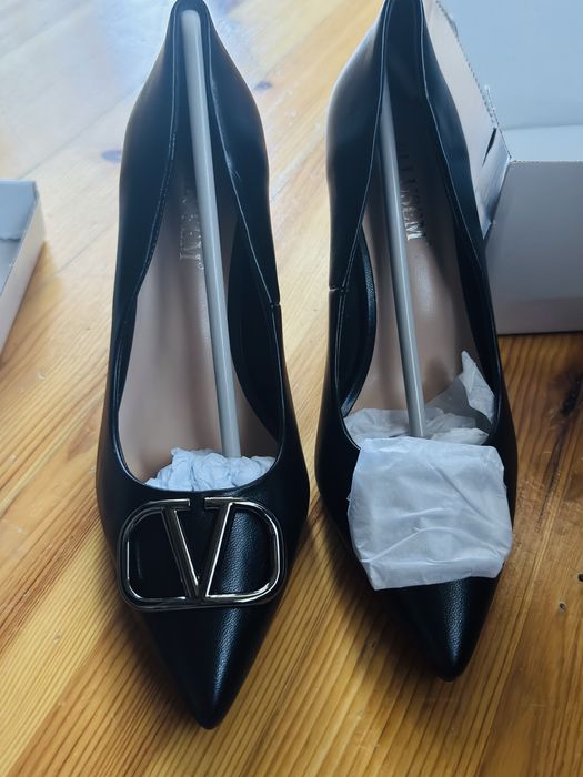 Нови обувки,естествена кожа ,размер 38