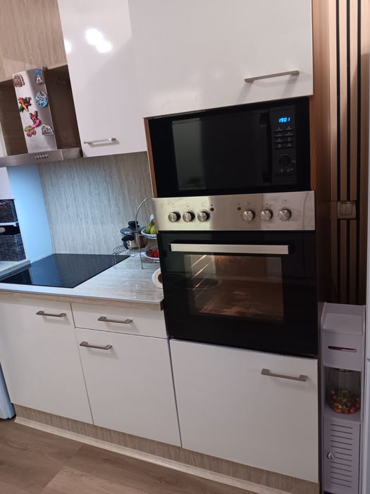 Фурна с индукционни котлони