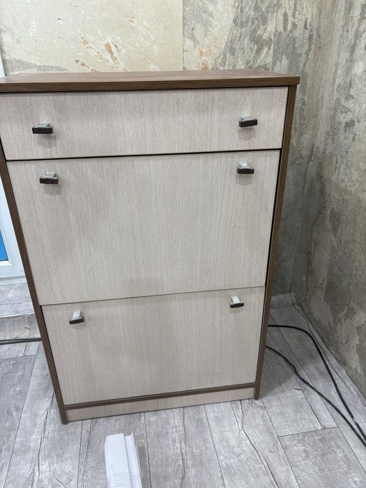 Обувница в прихожую комнату