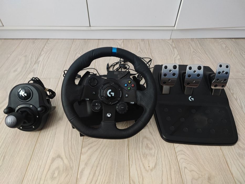 Volan gaming Logitech g923 + schimbator