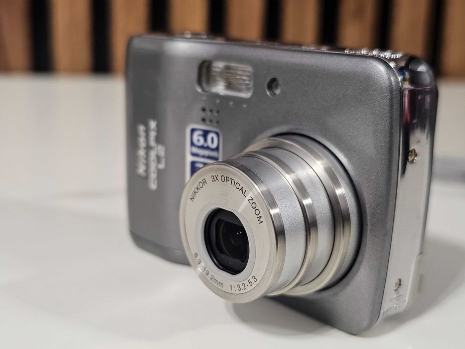 Aparat foto digital compact Nikon Coolpix L2 Y2K 6MP 3xZoom