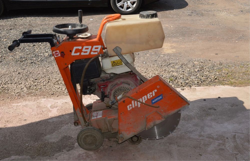Nortun Clipper c99 masina de taiat asfalt