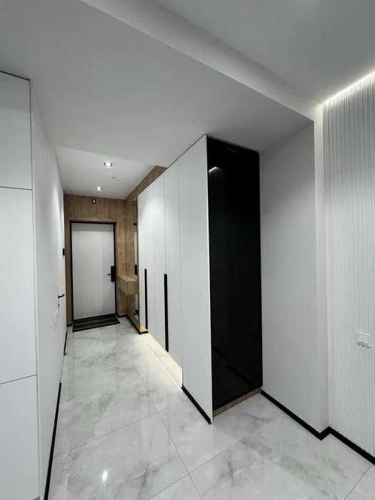 Продается 2-ком квартира ; NRG U-TOWER — с арендатором, в самом центре