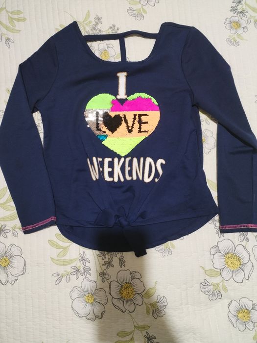 Яркая привозная кофта на девочку до 10лет