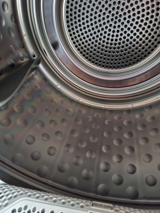 Сушилня AEG термо помпа