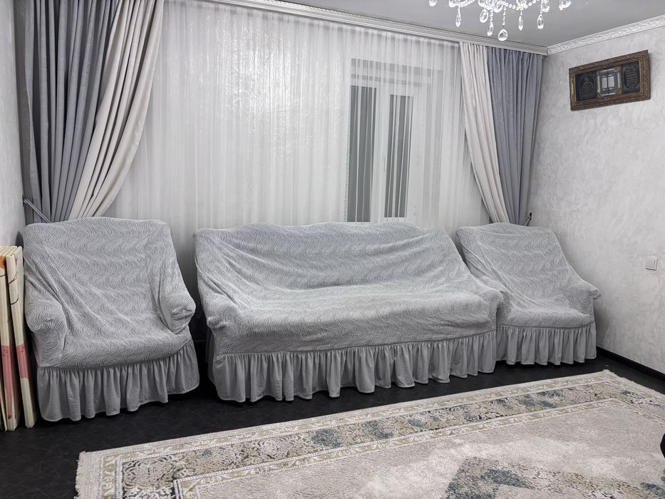 продам Диван и два кресла, так же чехлы на диваны
