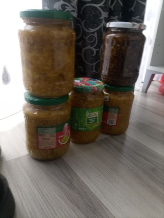 Vând capaceala de albine.