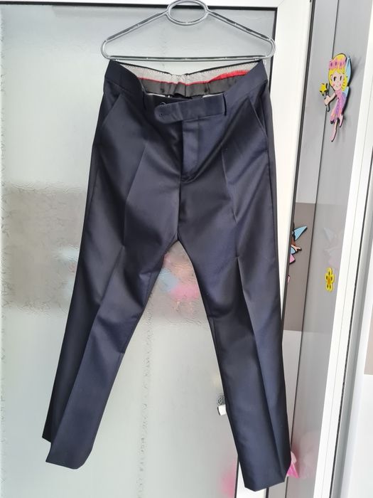 Costum elegant barbati