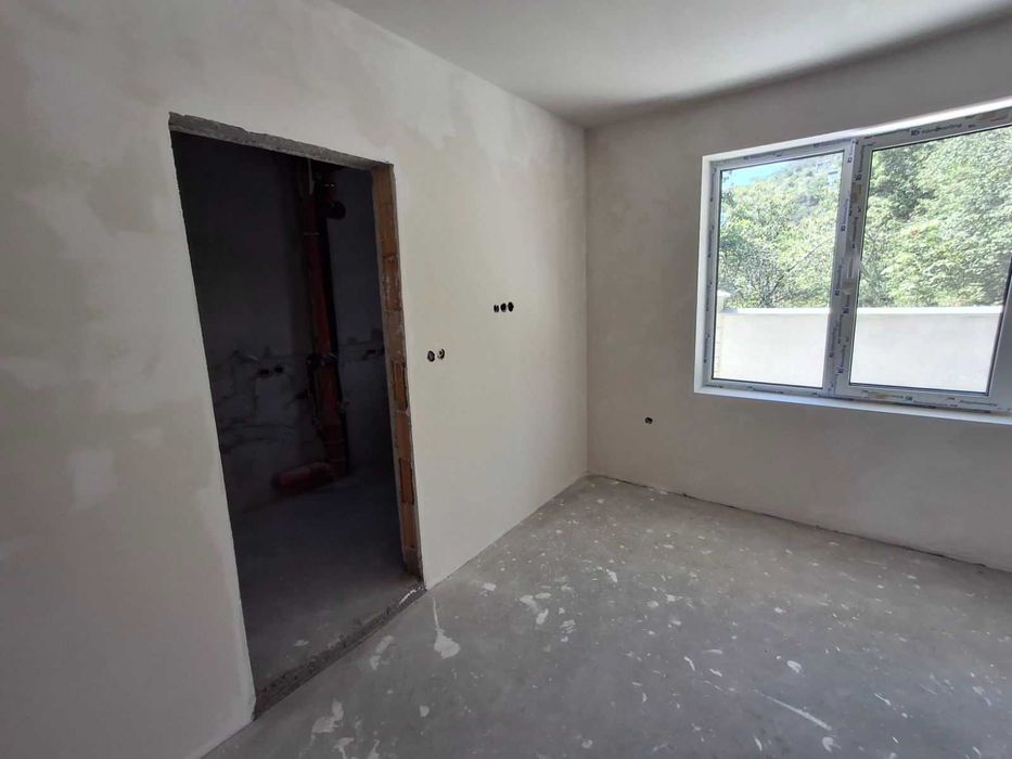 Многостаен в Варна-Бриз площ 151 цена 265000